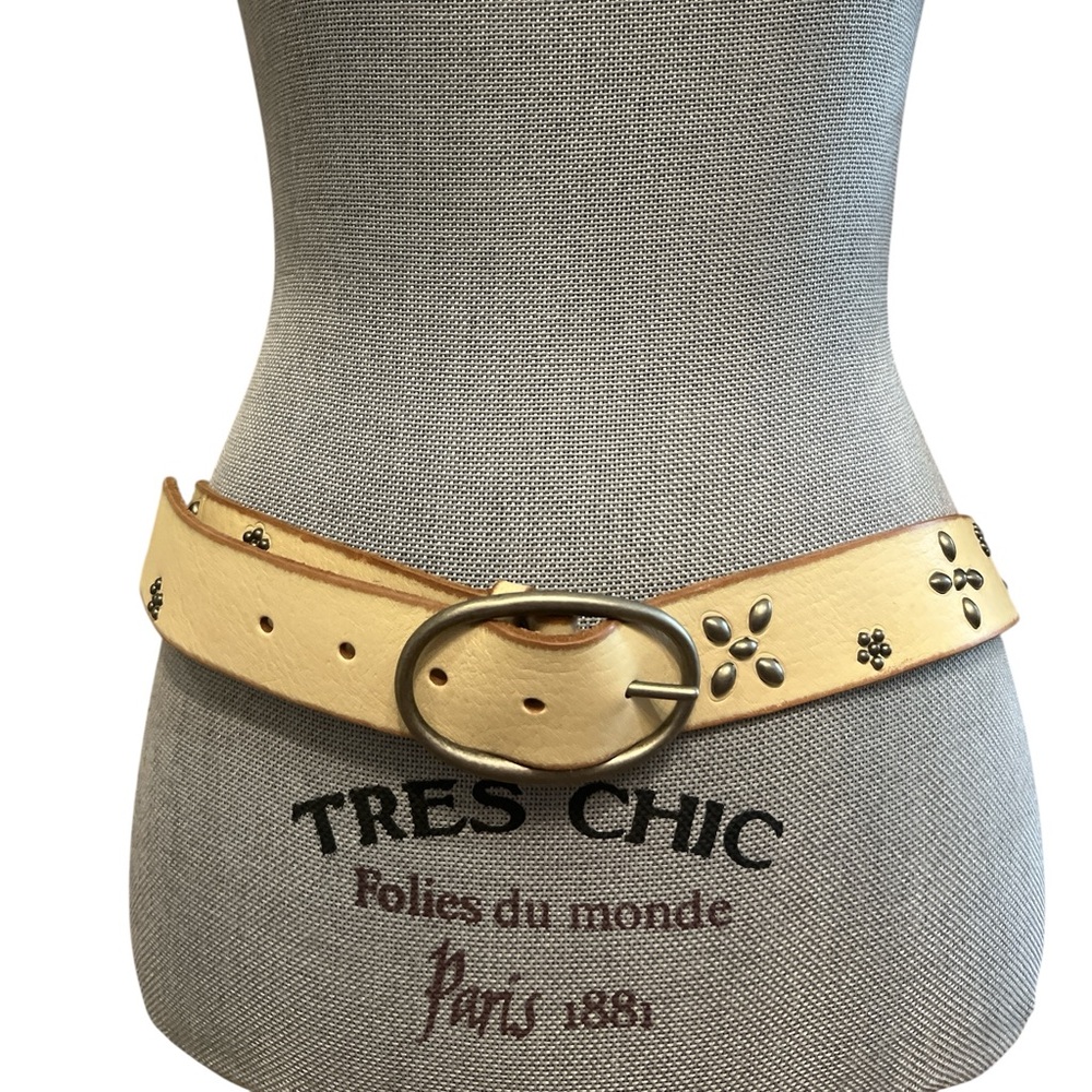 American Eagle Outfitters Genuine Leather Tan Belt with Floral Metal Details